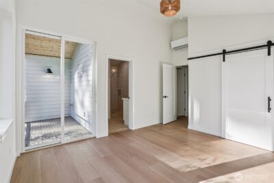 13748 Stone Avenue N, Seattle, WA 98133 - Photo 12