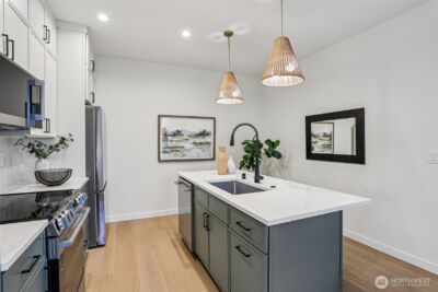 13748 Stone Avenue N, Seattle, WA 98133 - Photo 7