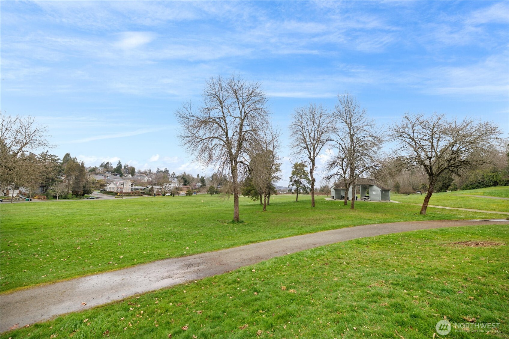 4233 S Bradford Street , Seattle, WA 98118