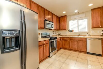 2211 119th Drive SE, Lake Stevens, WA 98258-7314 - Photo 3