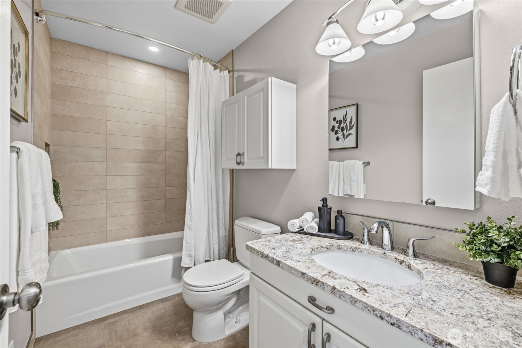 17434 NE 40Th Place #C-5, Redmond, WA 98052