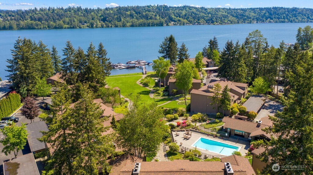 17434 NE 40Th Place #C-5, Redmond, WA 98052