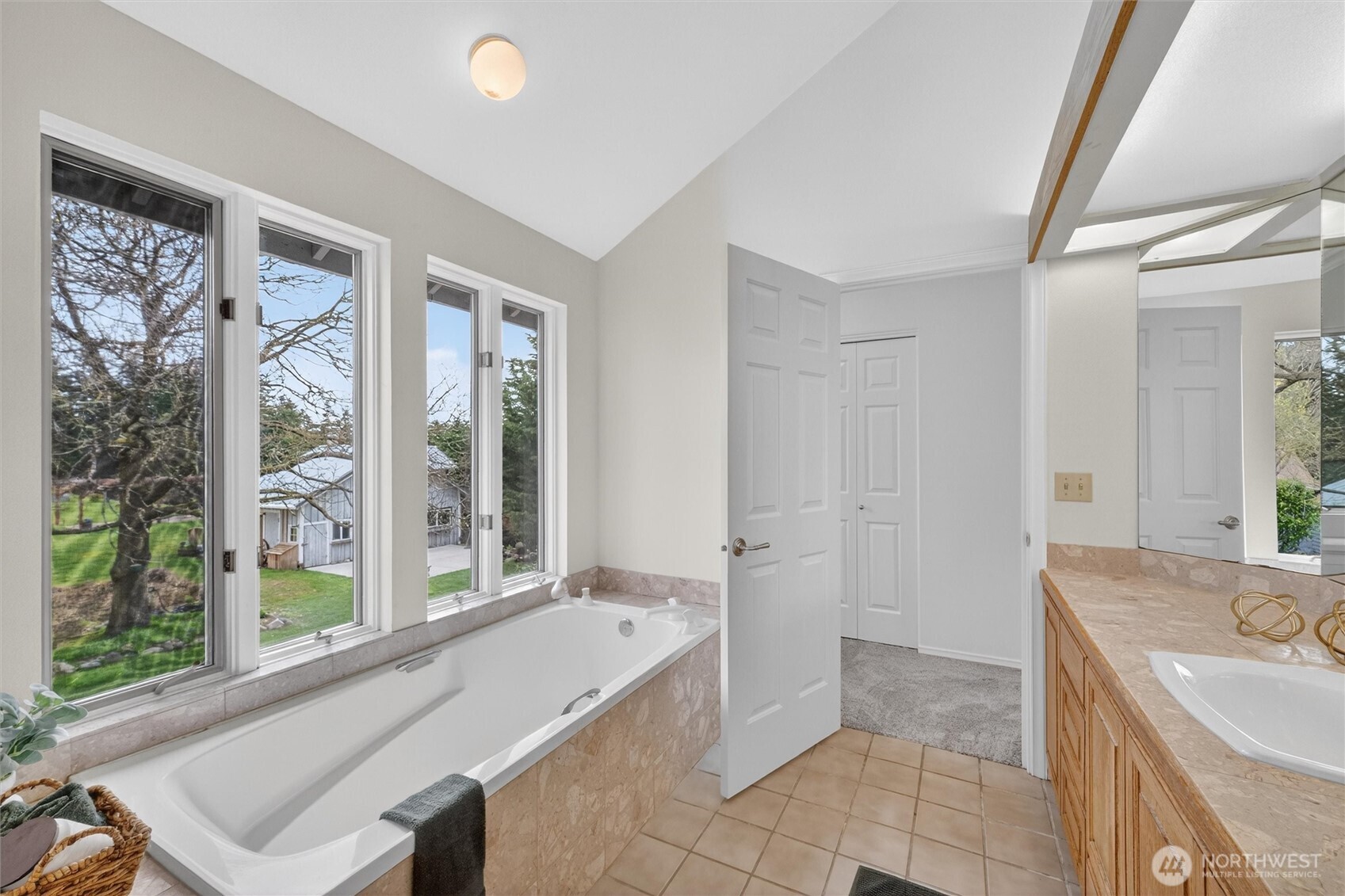 2030 Zylstra Road , Oak Harbor, WA 98277