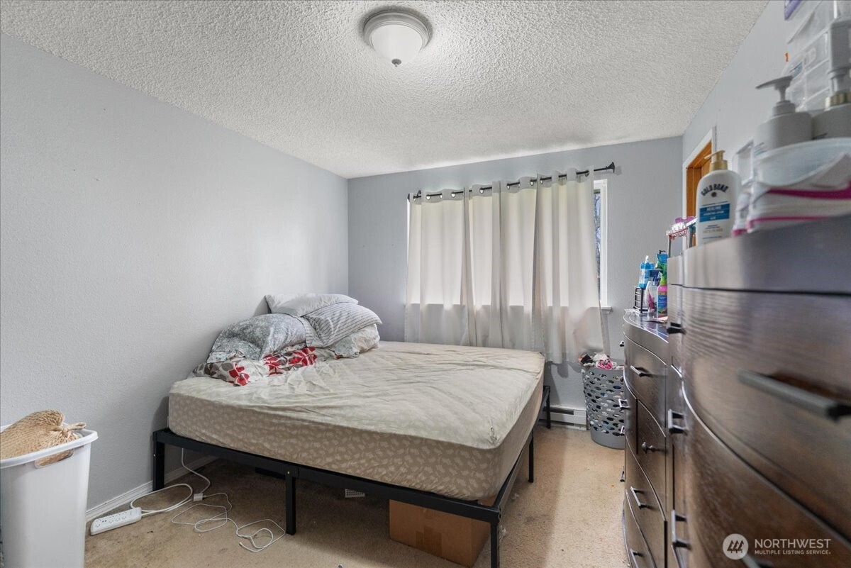 1751 S 43rd Street , Tacoma, WA 98418