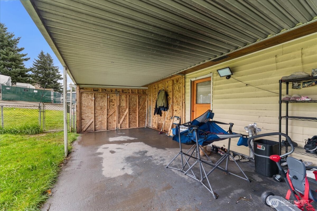 1751 S 43rd Street , Tacoma, WA 98418