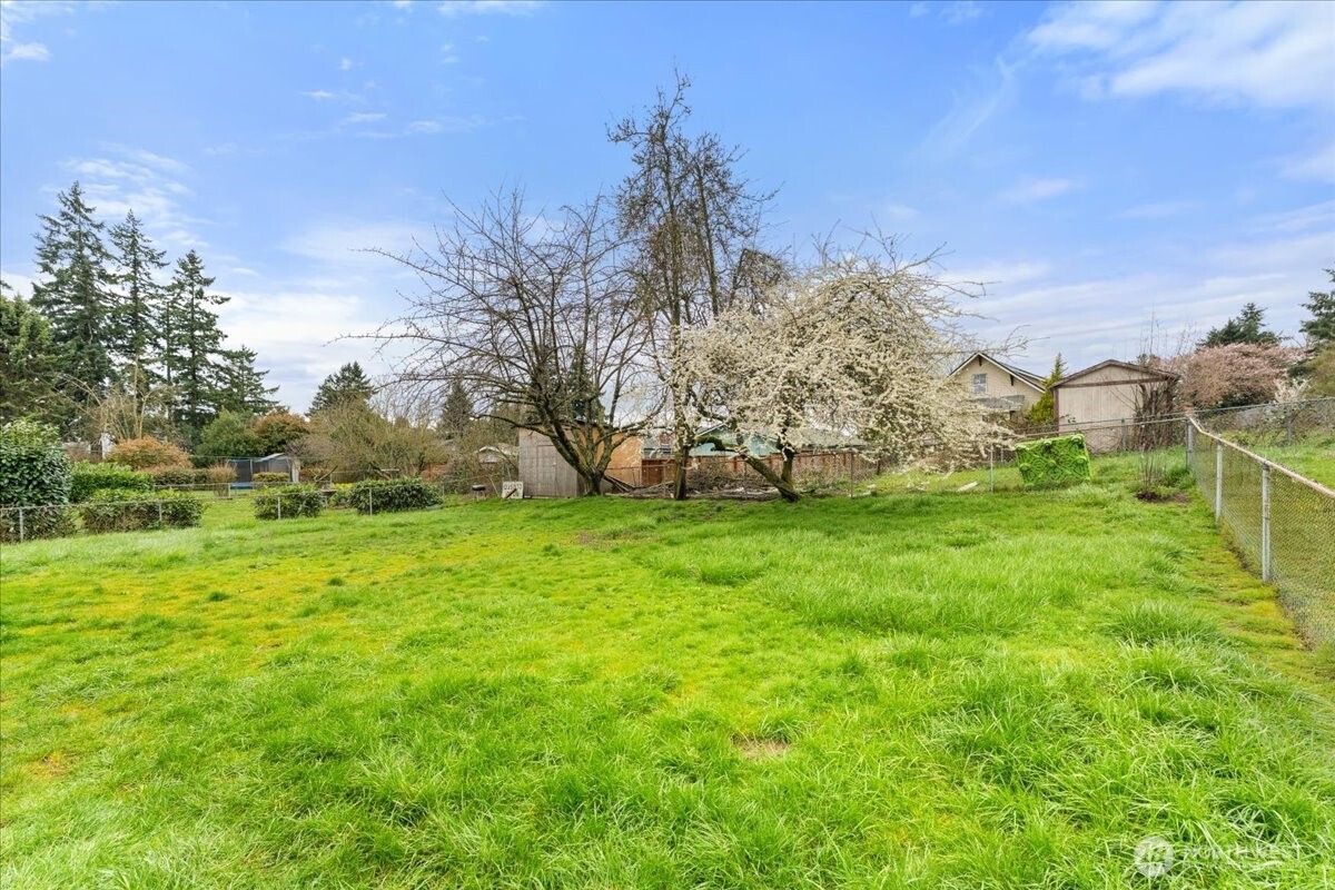 1751 S 43rd Street , Tacoma, WA 98418