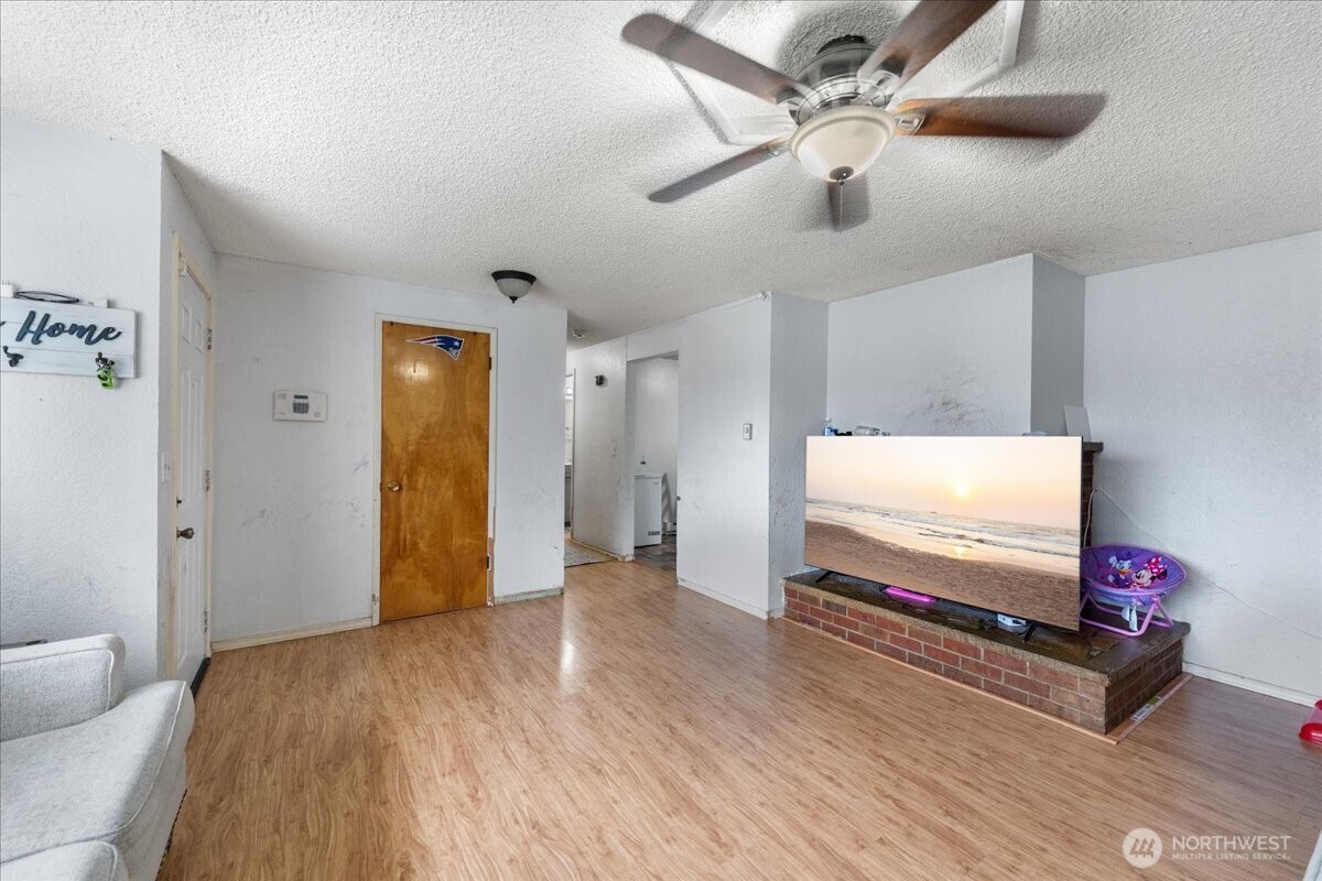 1751 S 43rd Street , Tacoma, WA 98418