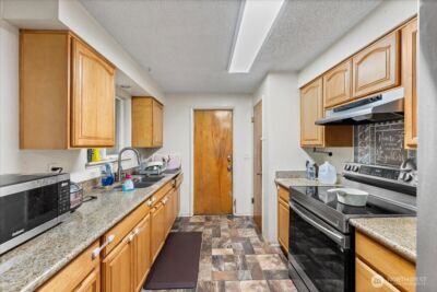 1751 S 43rd Street , Tacoma, WA 98418 - Photo 9
