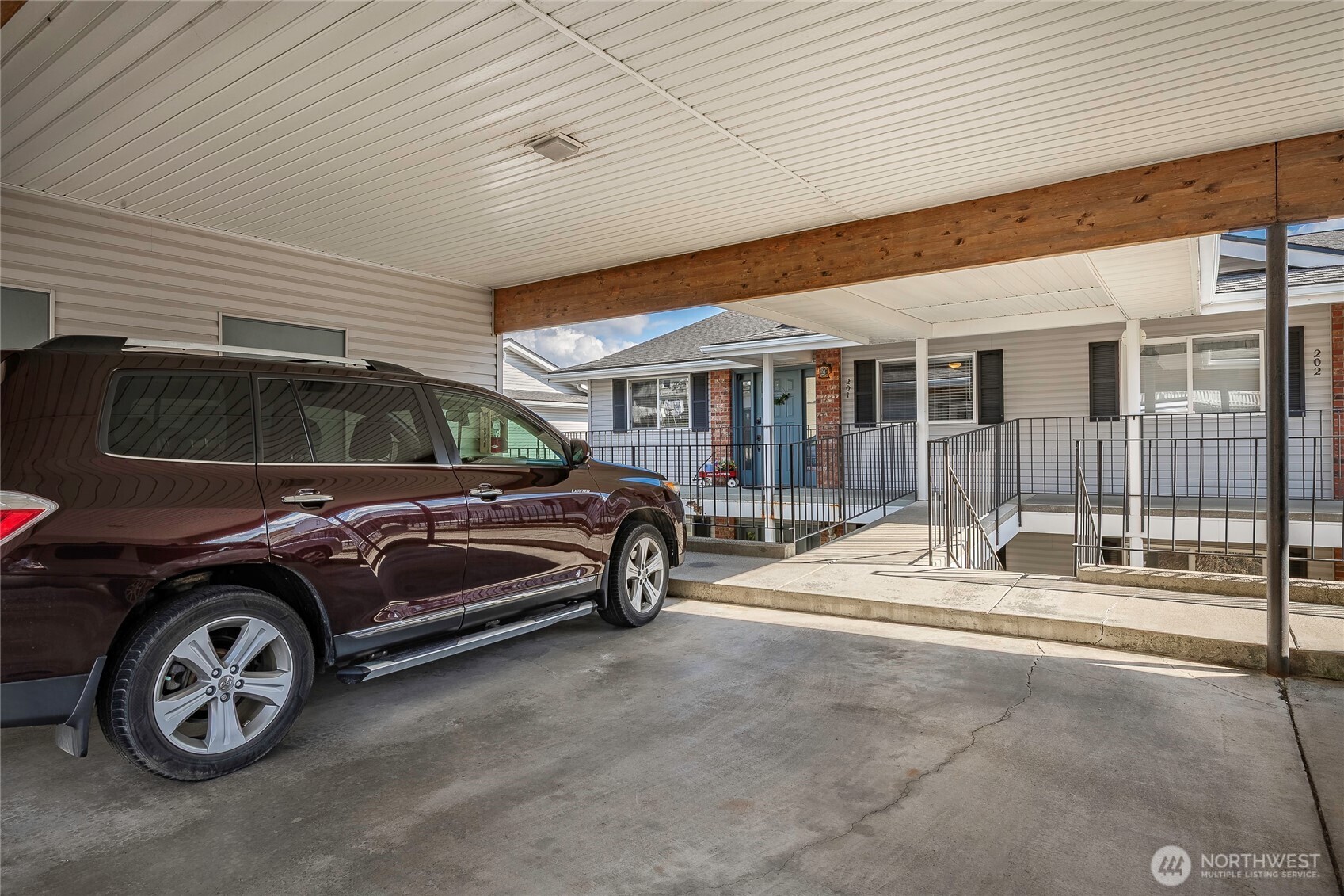 223 Judson St. Aly #201, Lynden, WA 98264