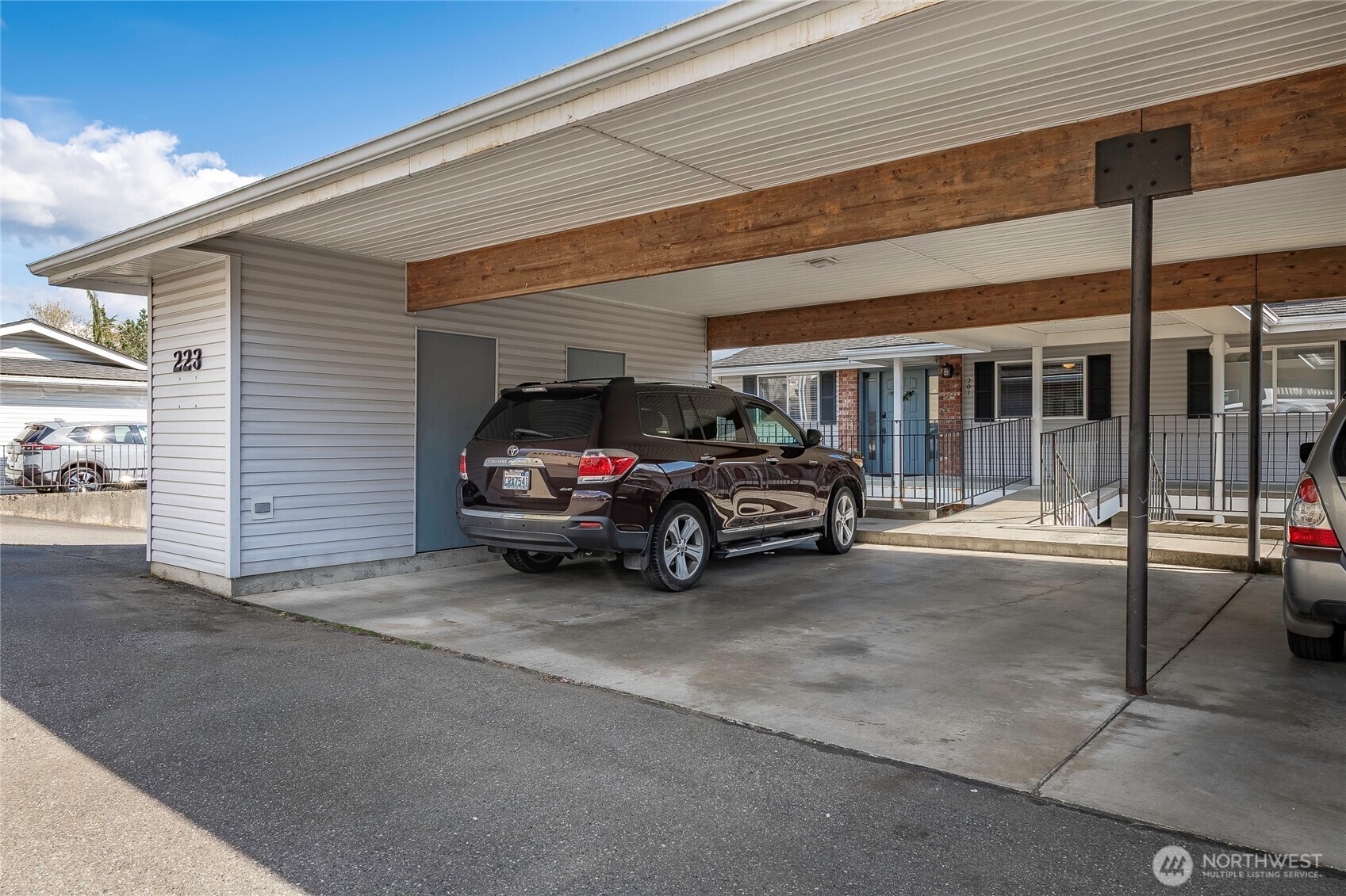 223 Judson St. Aly #201, Lynden, WA 98264