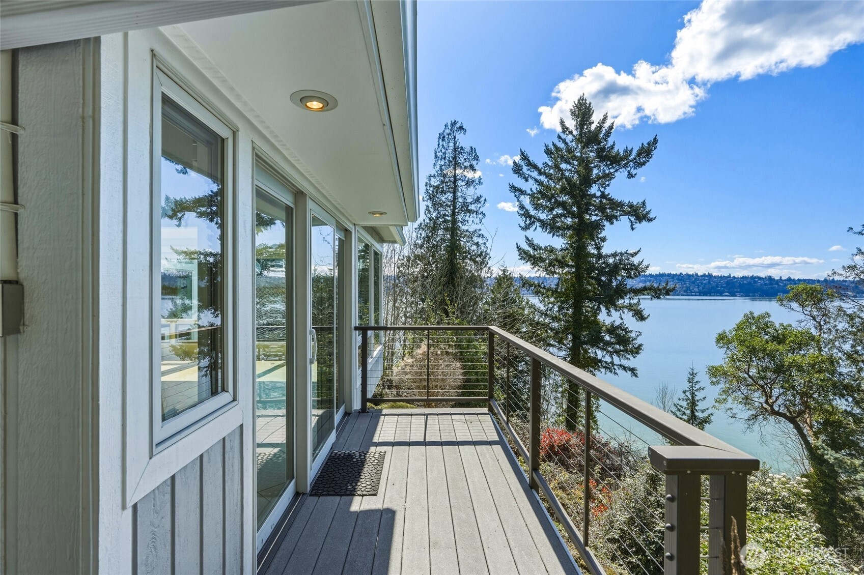 8449 W Mercer Way , Mercer Island, WA 98040-5632