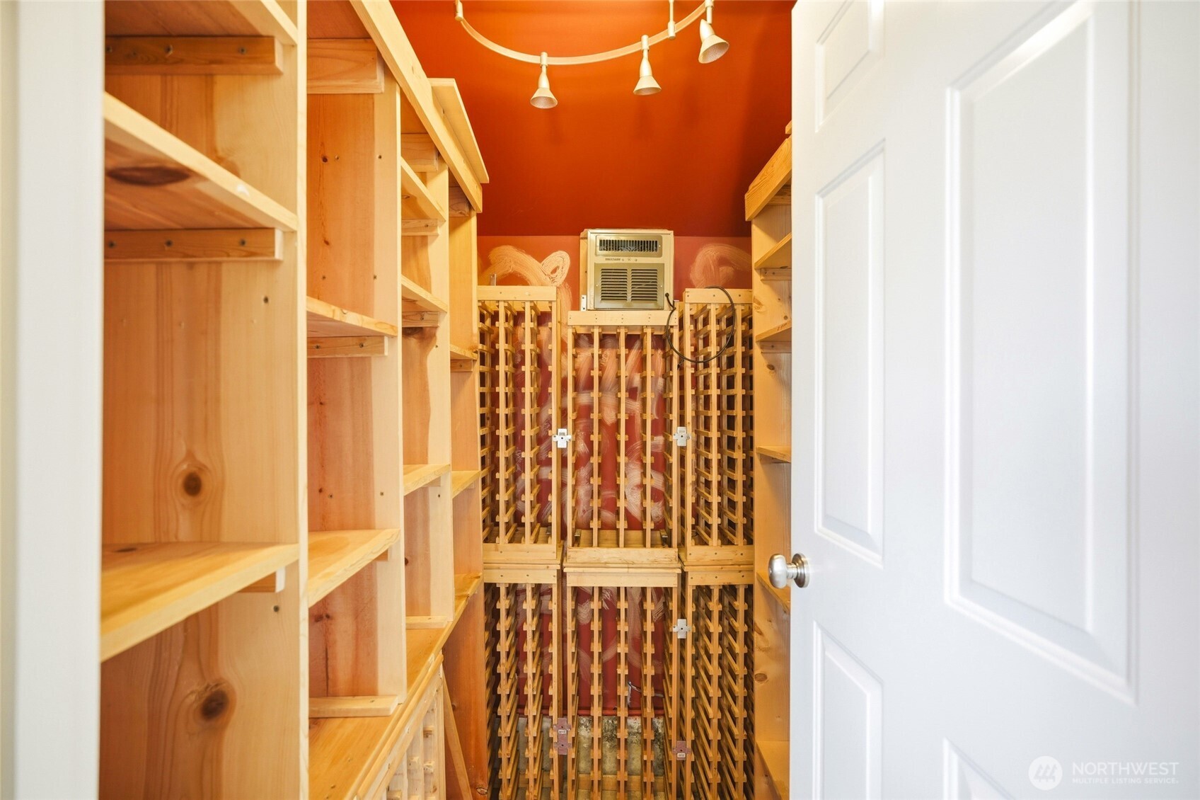 8449 W Mercer Way , Mercer Island, WA 98040-5632