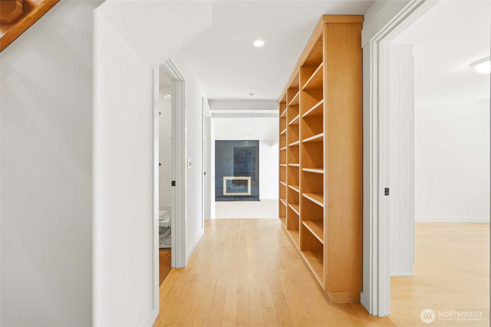 8449 W Mercer Way , Mercer Island, WA 98040-5632