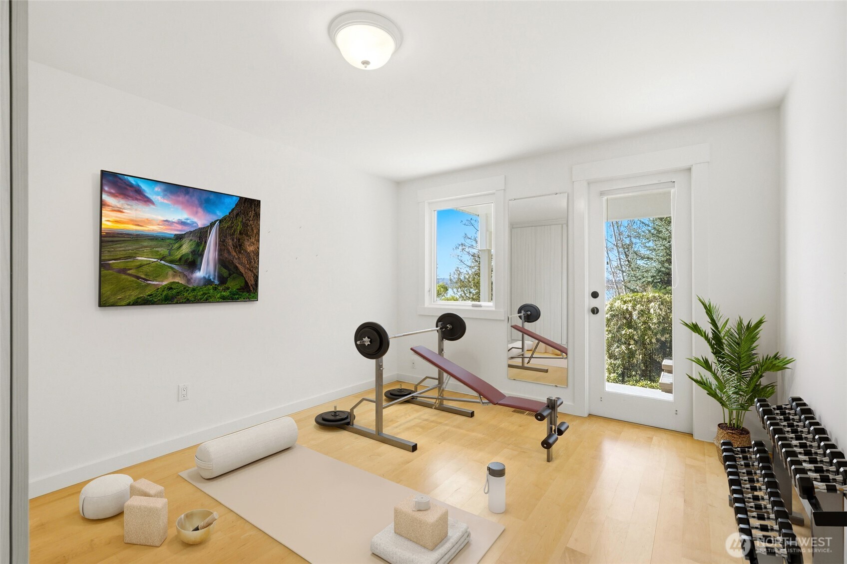 8449 W Mercer Way , Mercer Island, WA 98040-5632