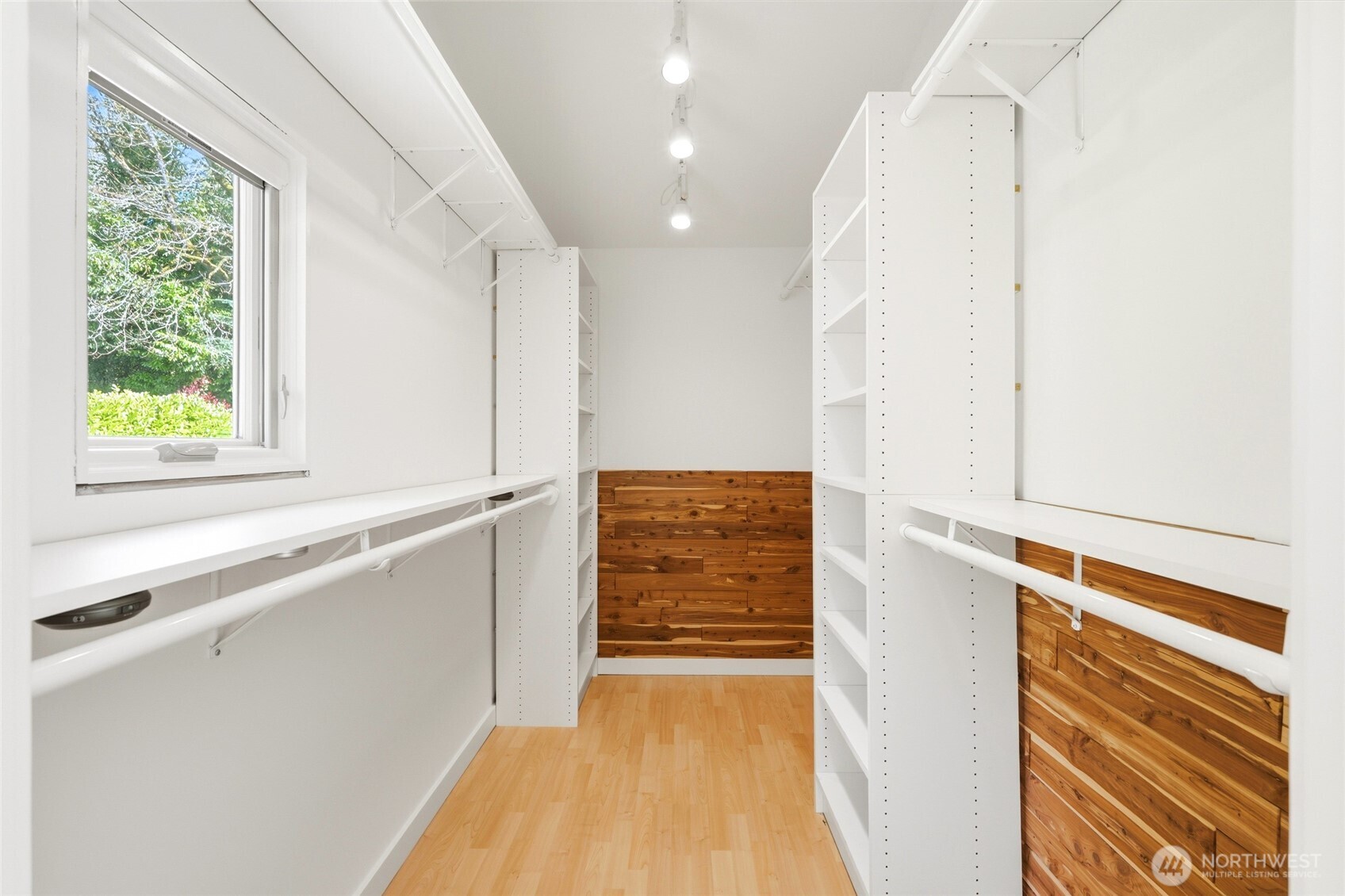 8449 W Mercer Way , Mercer Island, WA 98040-5632