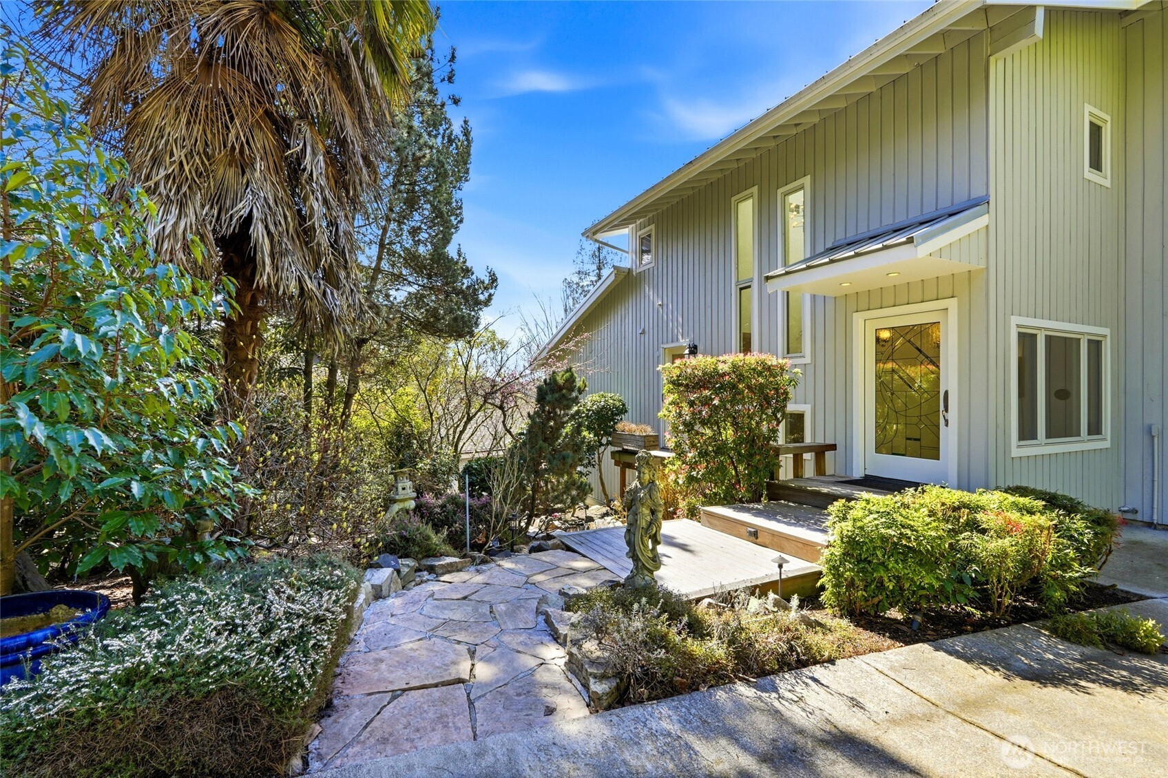 8449 W Mercer Way , Mercer Island, WA 98040-5632