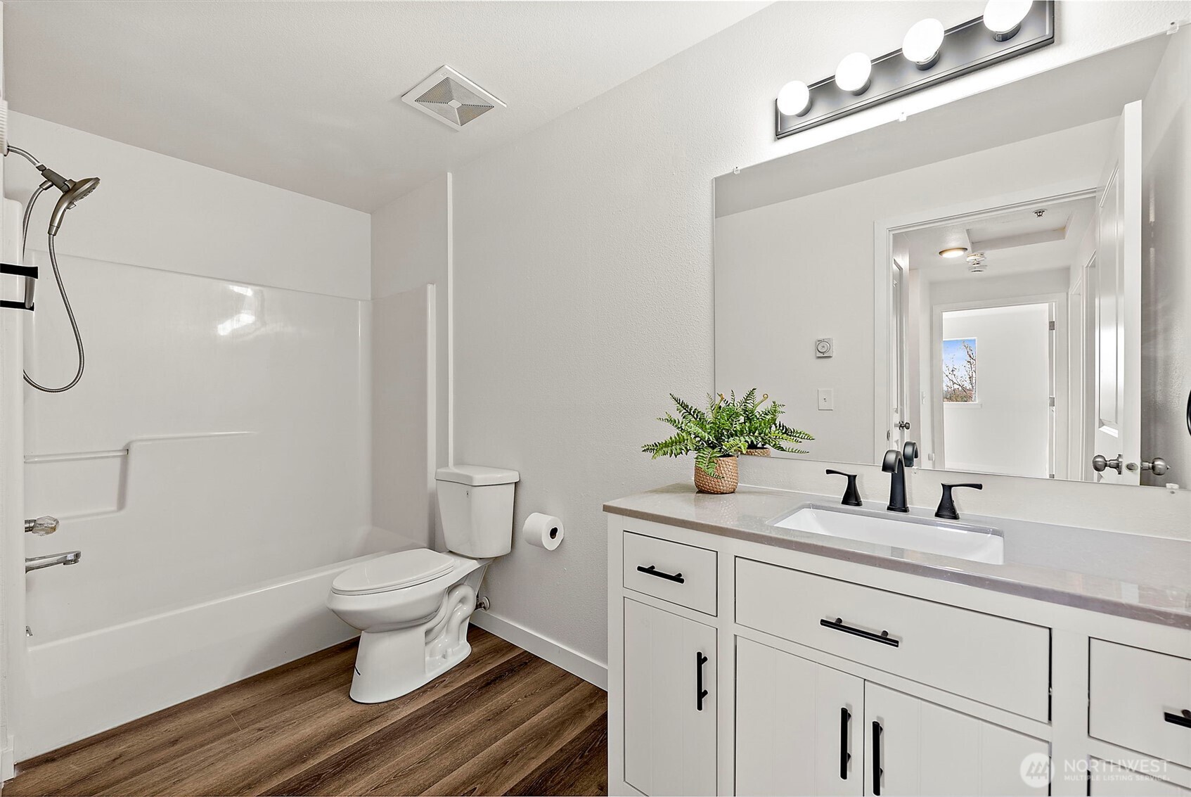 3939 10th Street SE #G4, Puyallup, WA 98374