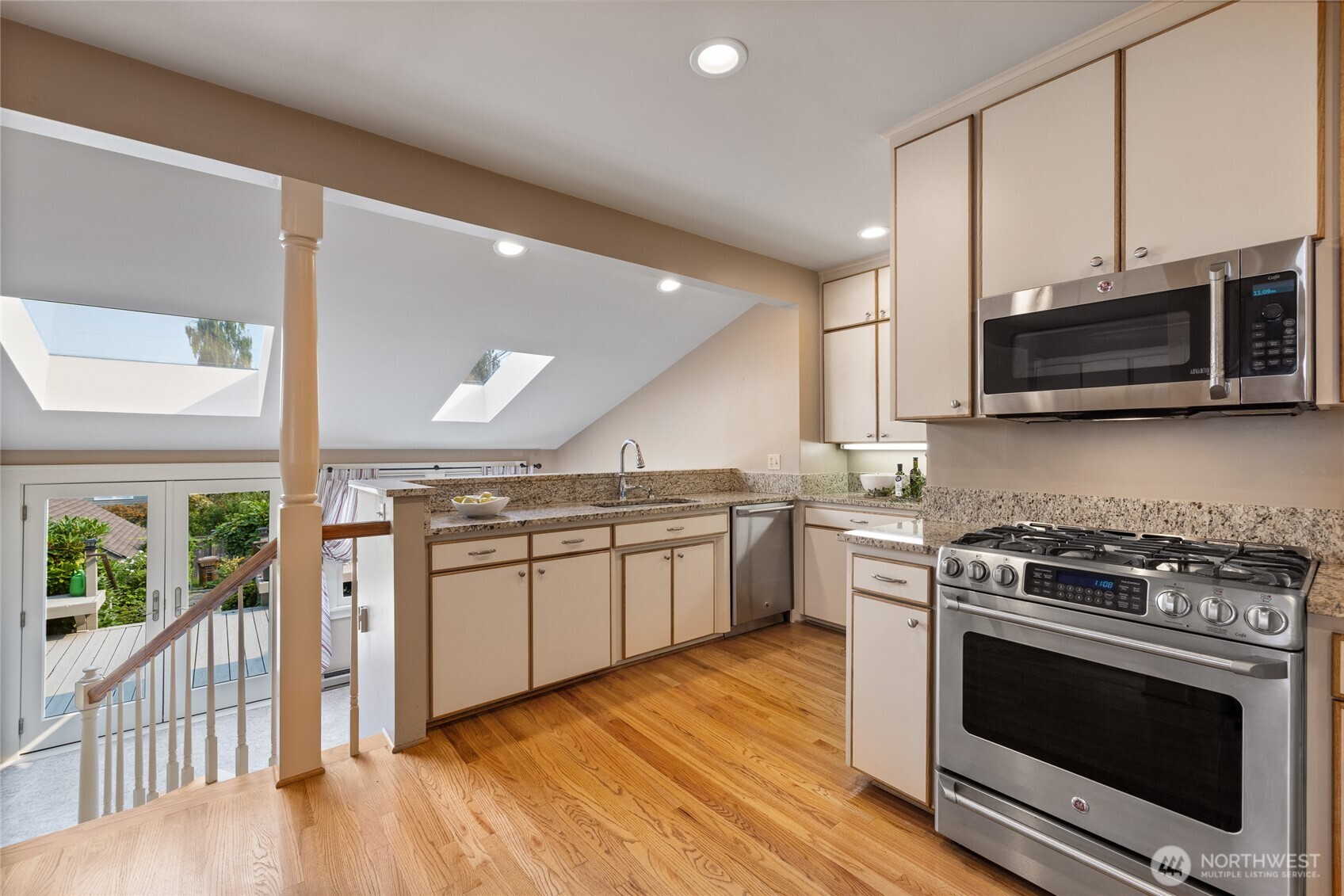 709 N C Street , Tacoma, WA 98403