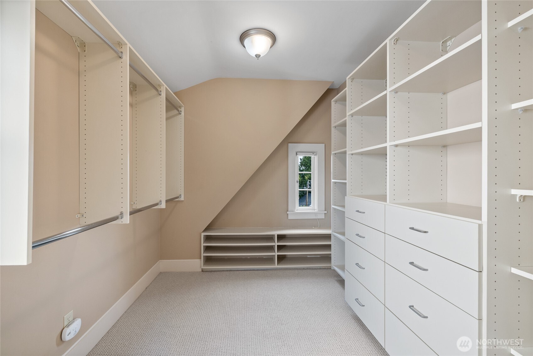 709 N C Street , Tacoma, WA 98403