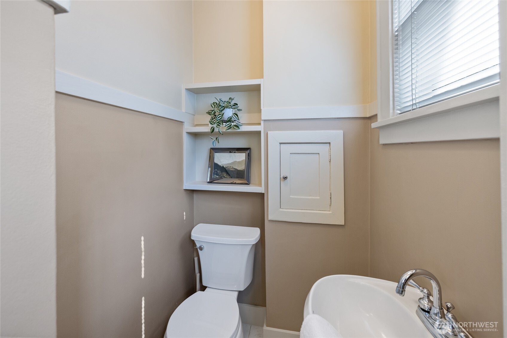 709 N C Street , Tacoma, WA 98403
