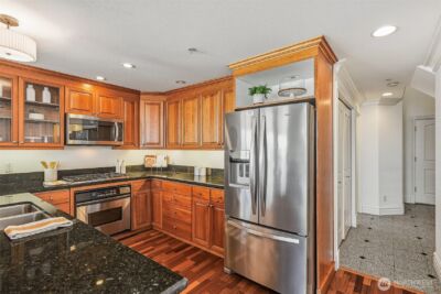 311 E Republican Street #602, Seattle, WA 98102 - Photo 13