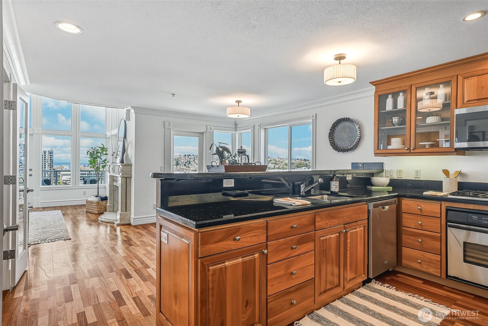 311 E Republican Street #602, Seattle, WA 98102