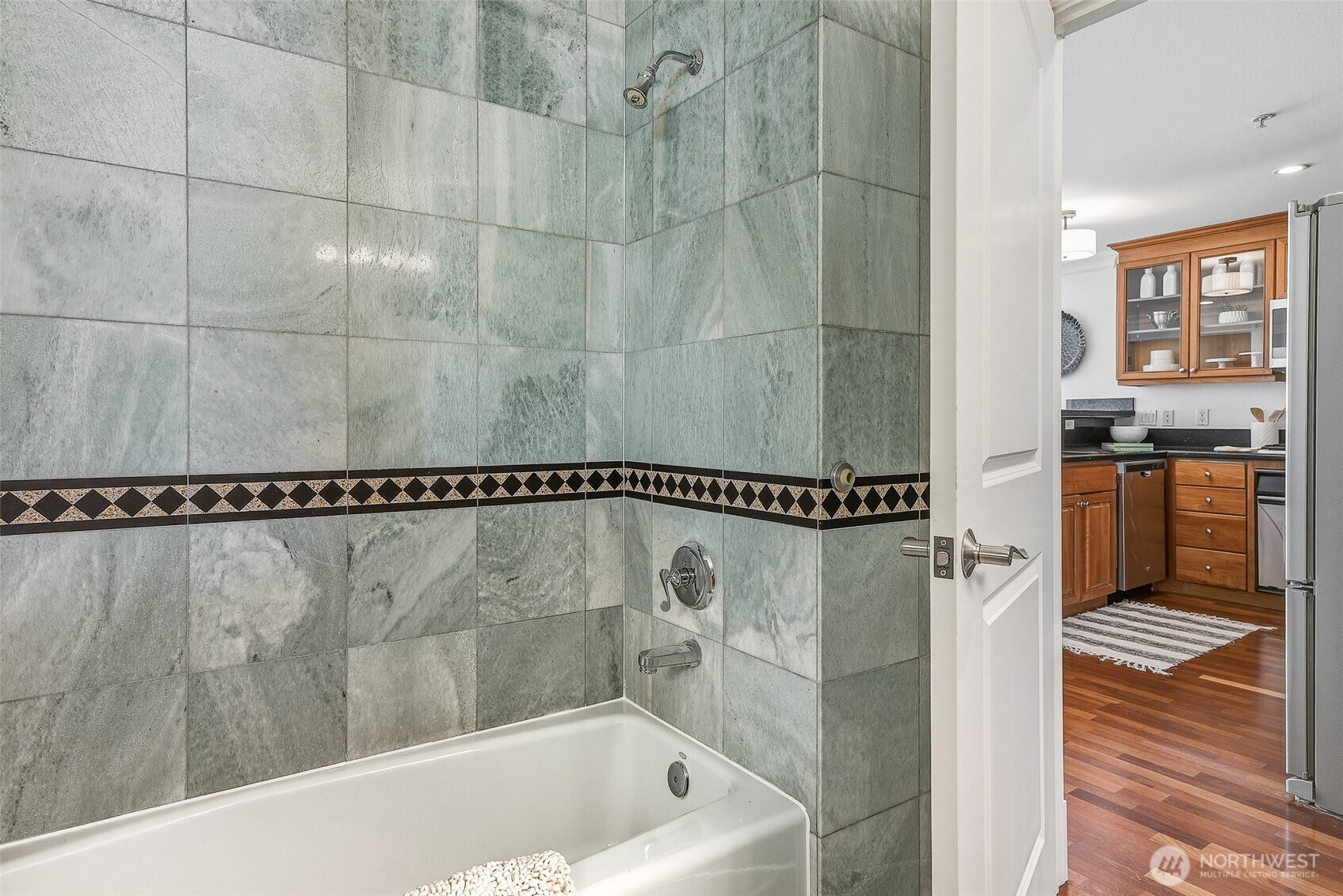 311 E Republican Street #602, Seattle, WA 98102