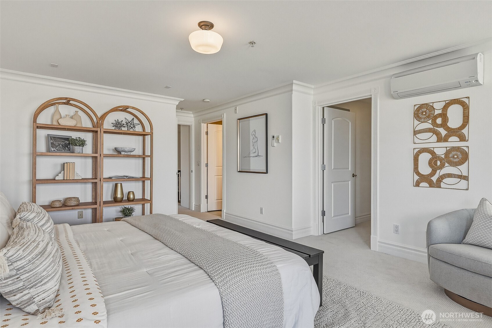 311 E Republican Street #602, Seattle, WA 98102