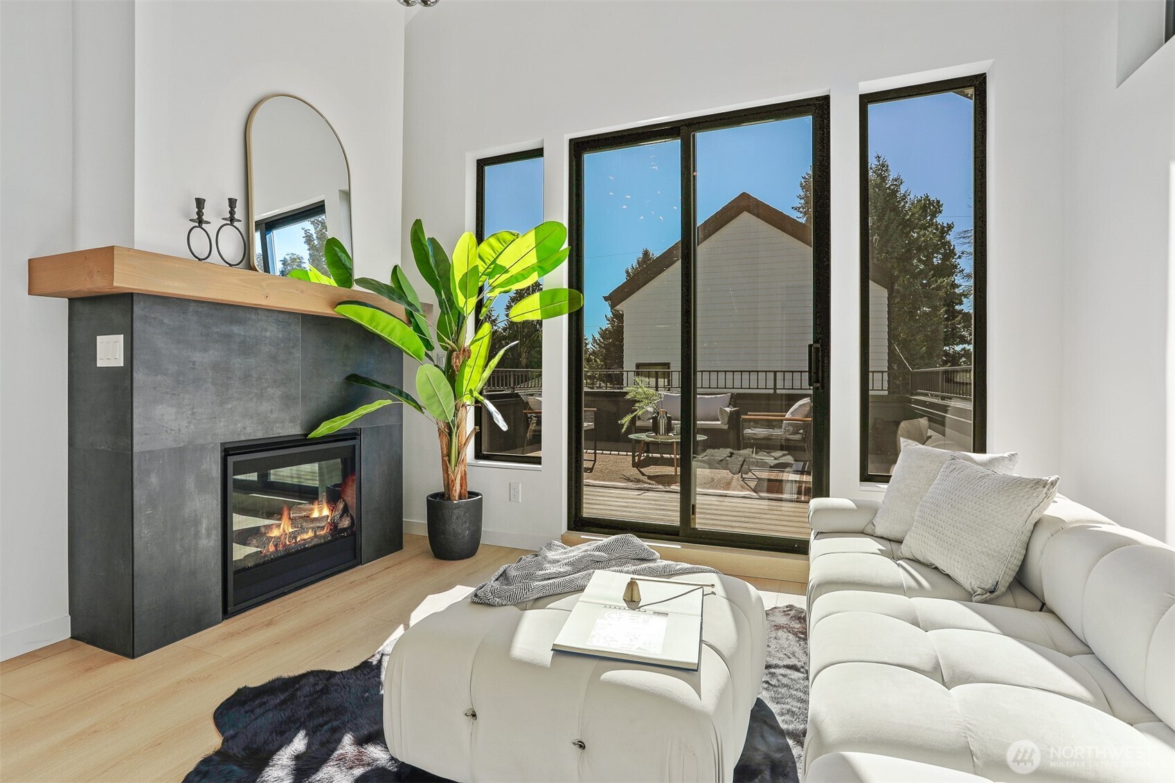 8750 13th Avenue NW #B, Seattle, WA 98117