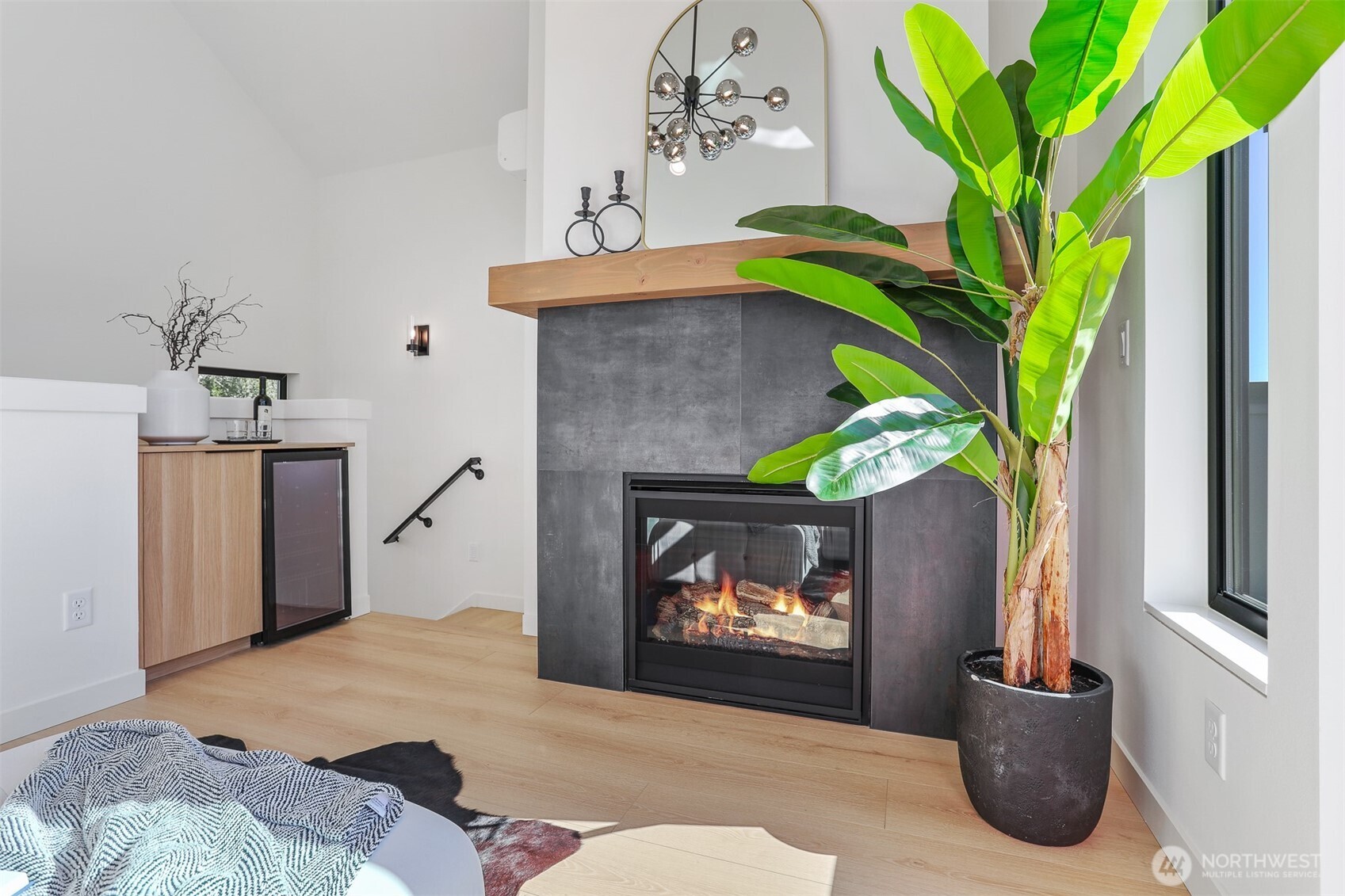 8750 13th Avenue NW #B, Seattle, WA 98117