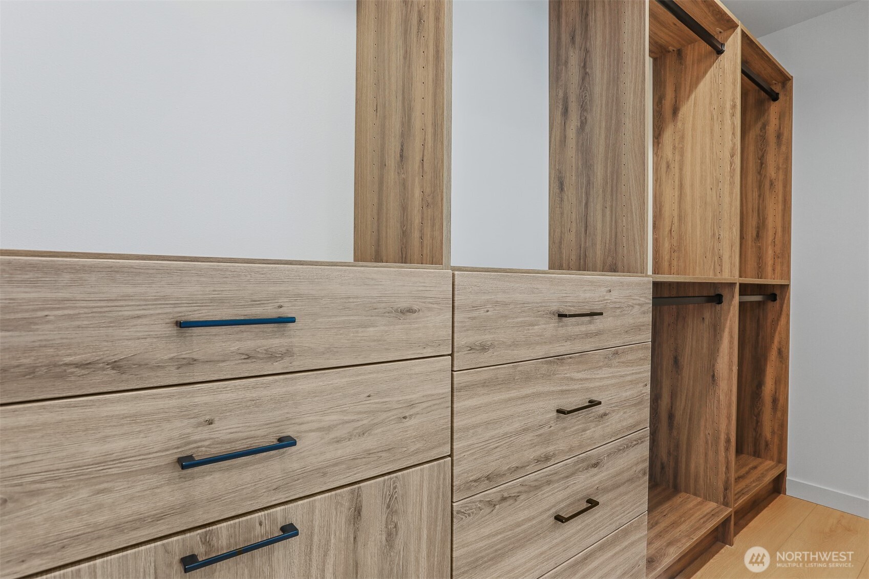 8750 13th Avenue NW #B, Seattle, WA 98117