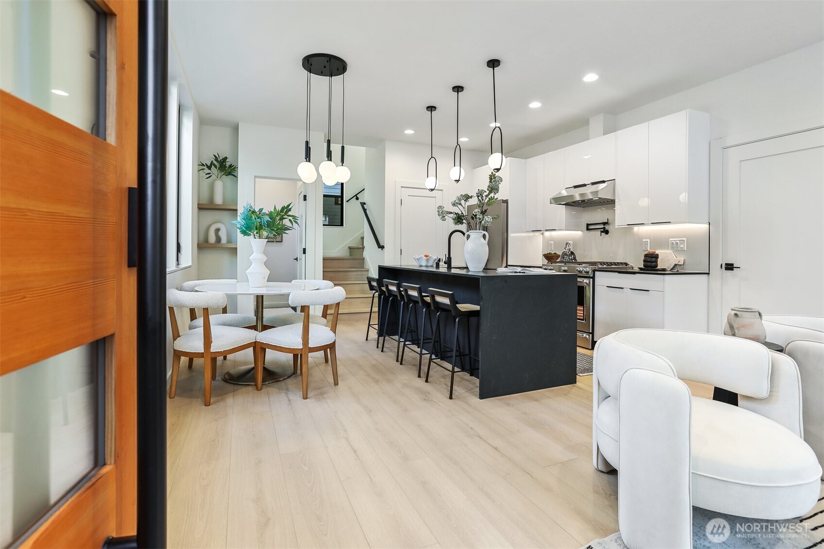 8750 13th Avenue NW #B, Seattle, WA 98117