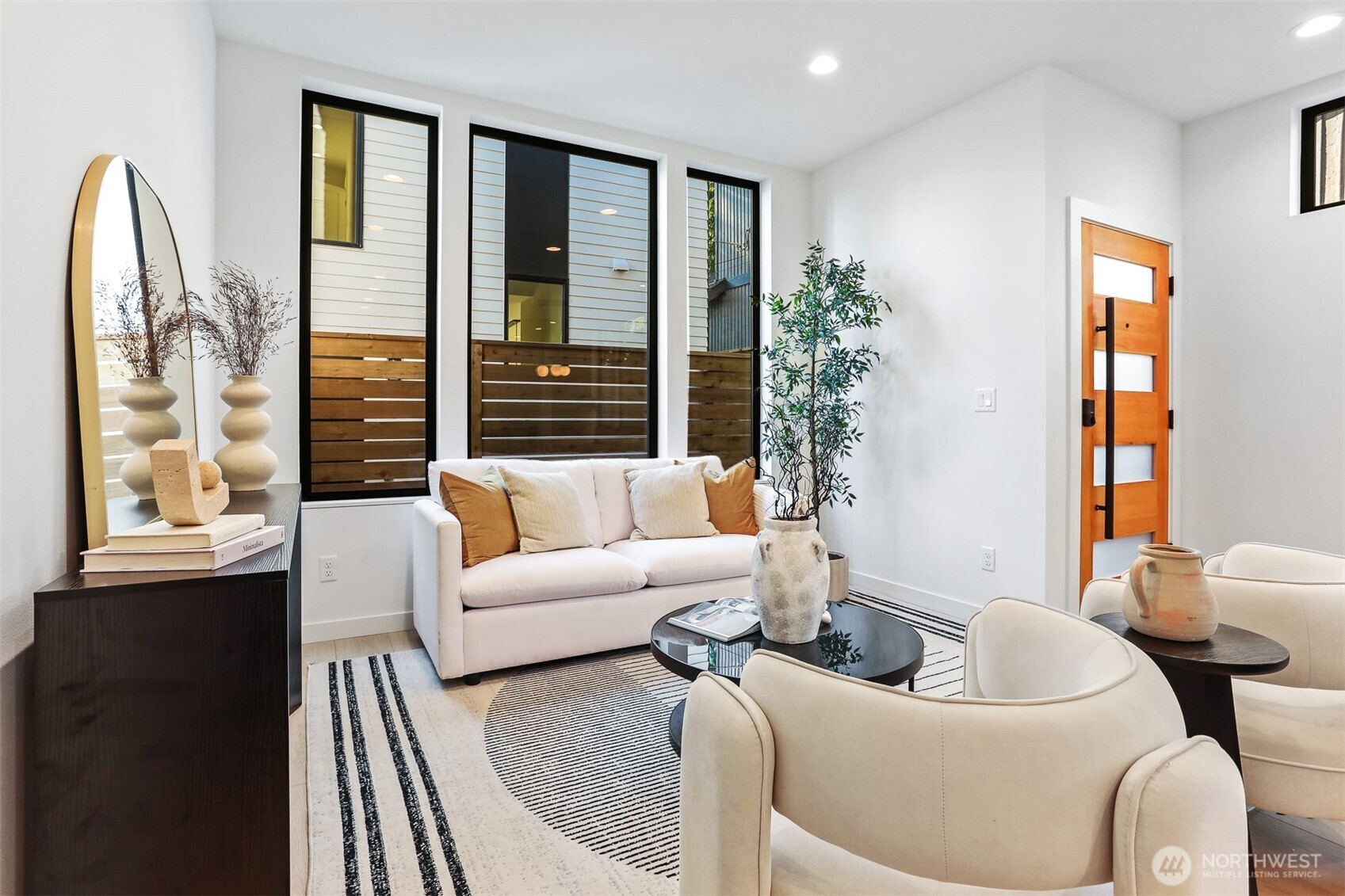 8750 13th Avenue NW #B, Seattle, WA 98117