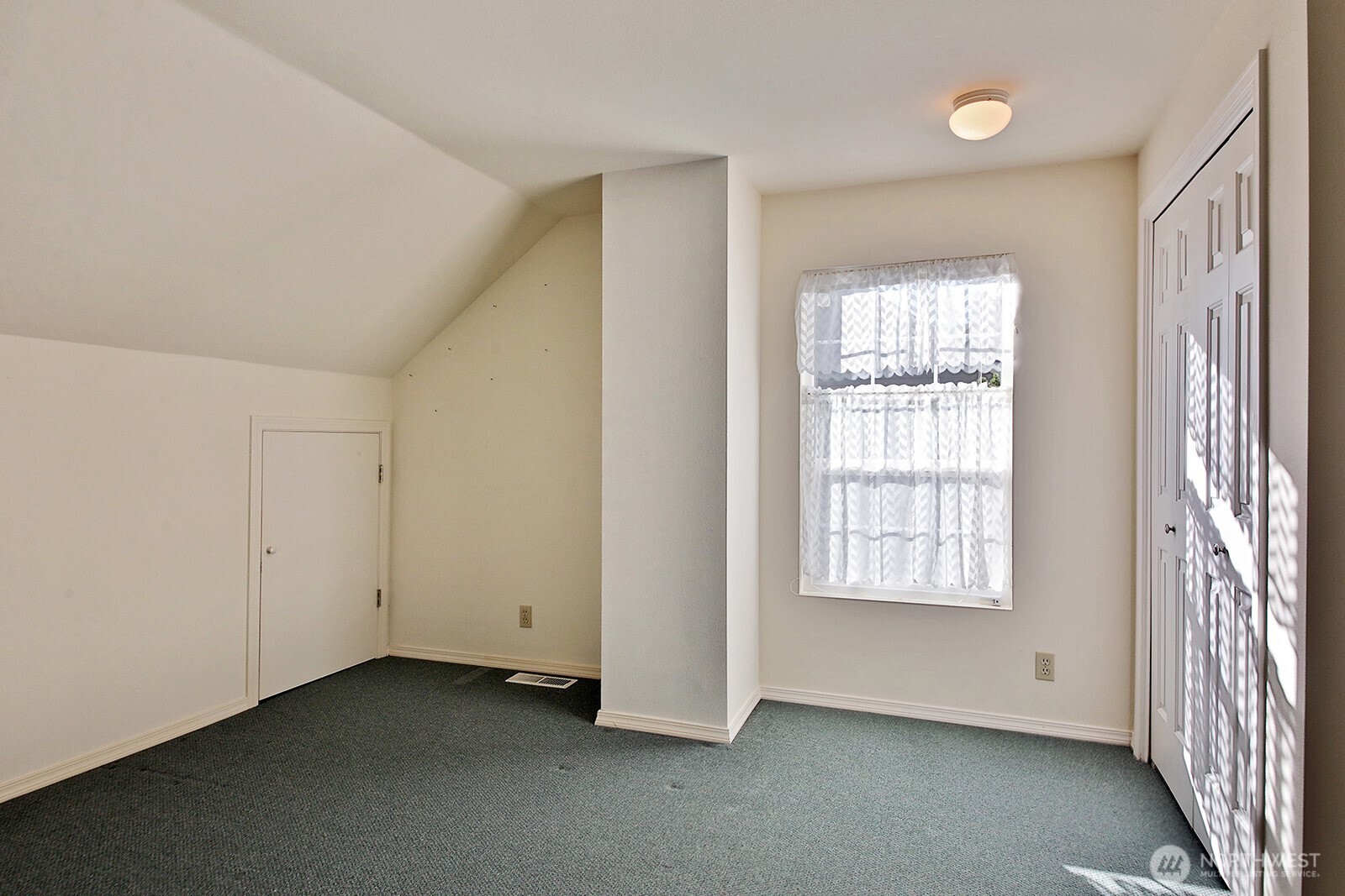 2820 SW Scenic Heights Street , Oak Harbor, WA 98277