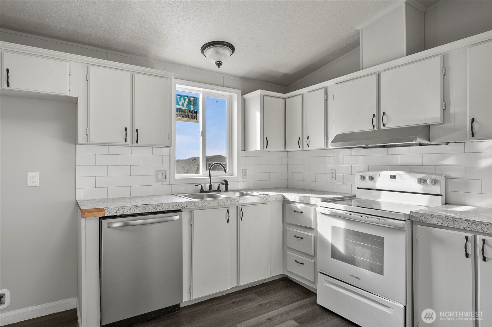 4112 Road E.9 NE, Moses Lake, WA 98837