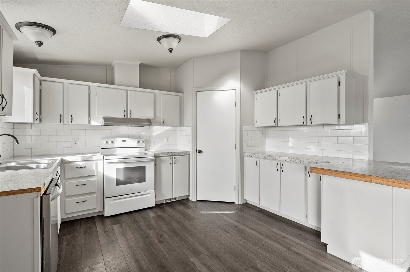 4112 Road E.9 NE, Moses Lake, WA 98837