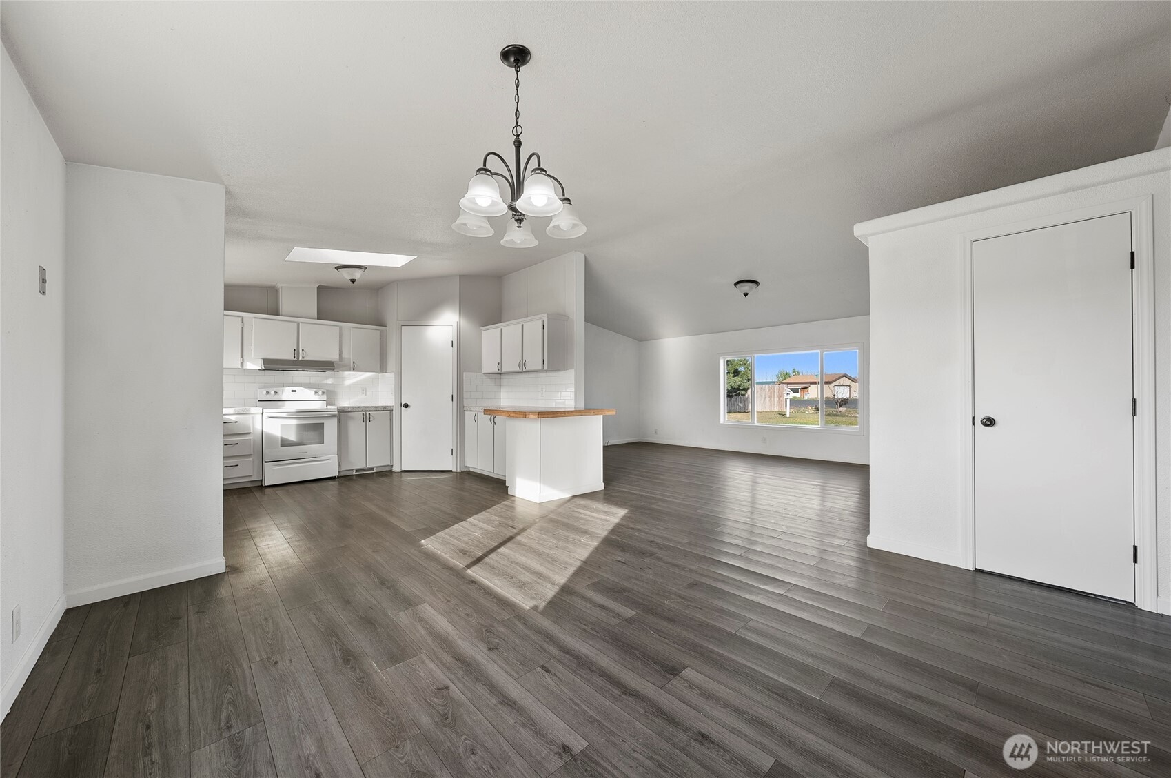 4112 Road E.9 NE, Moses Lake, WA 98837