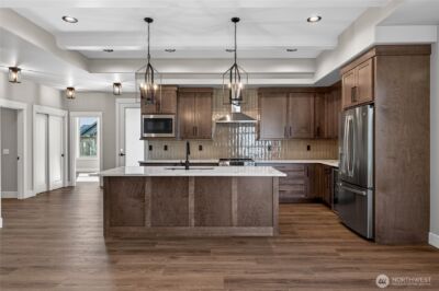 914 Racine Springs Drive , Wenatchee, WA 98801 - Photo 3