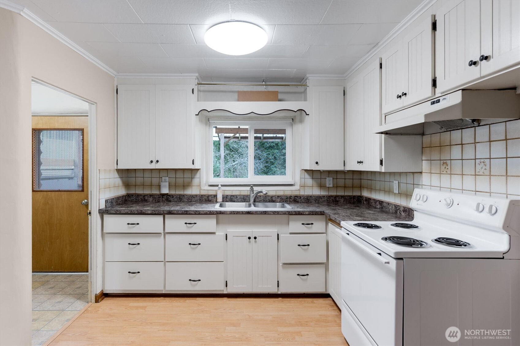 3329 Virginia Way , Longview, WA 98632