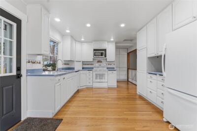 520 S Franklin Avenue , Wenatchee, WA 98801 - Photo 7