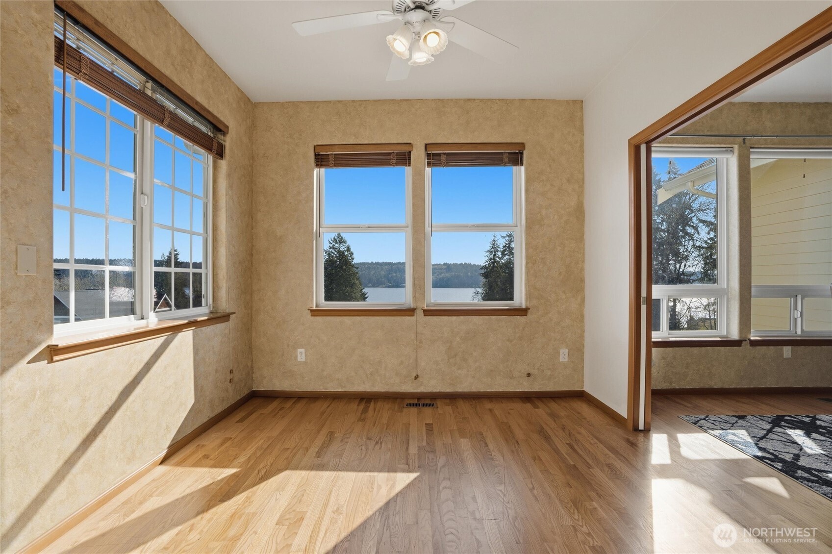 4987 Illahee Road NE, Bremerton, WA 98311