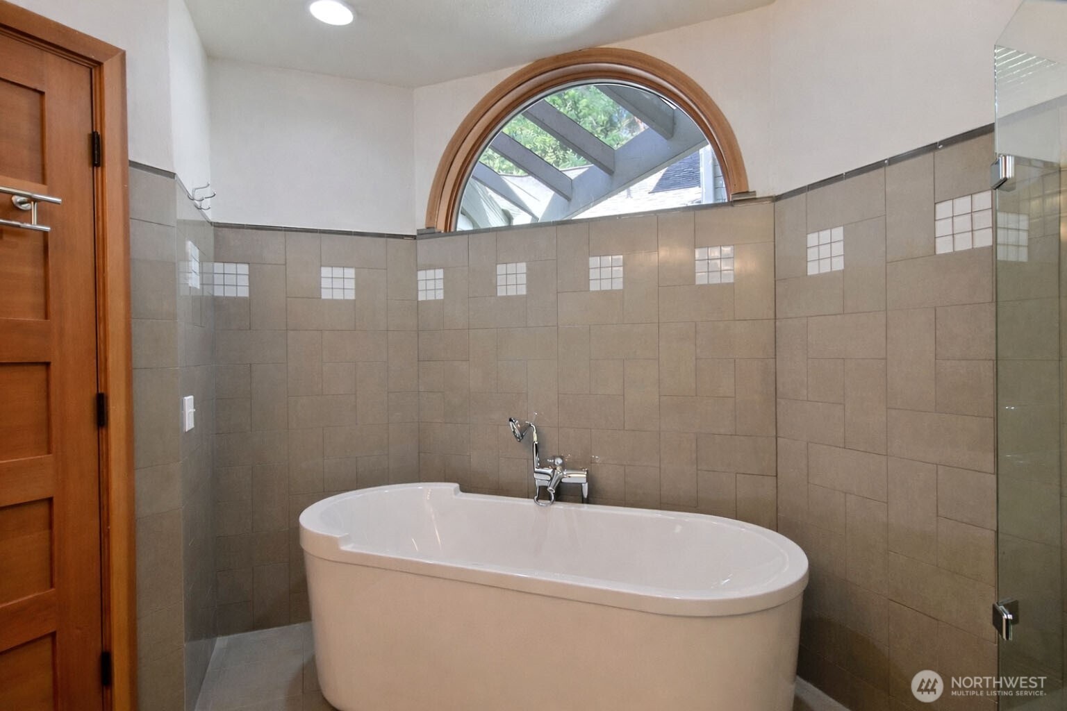 2720 116th Ave Ct Nw , Gig Harbor, WA 98335