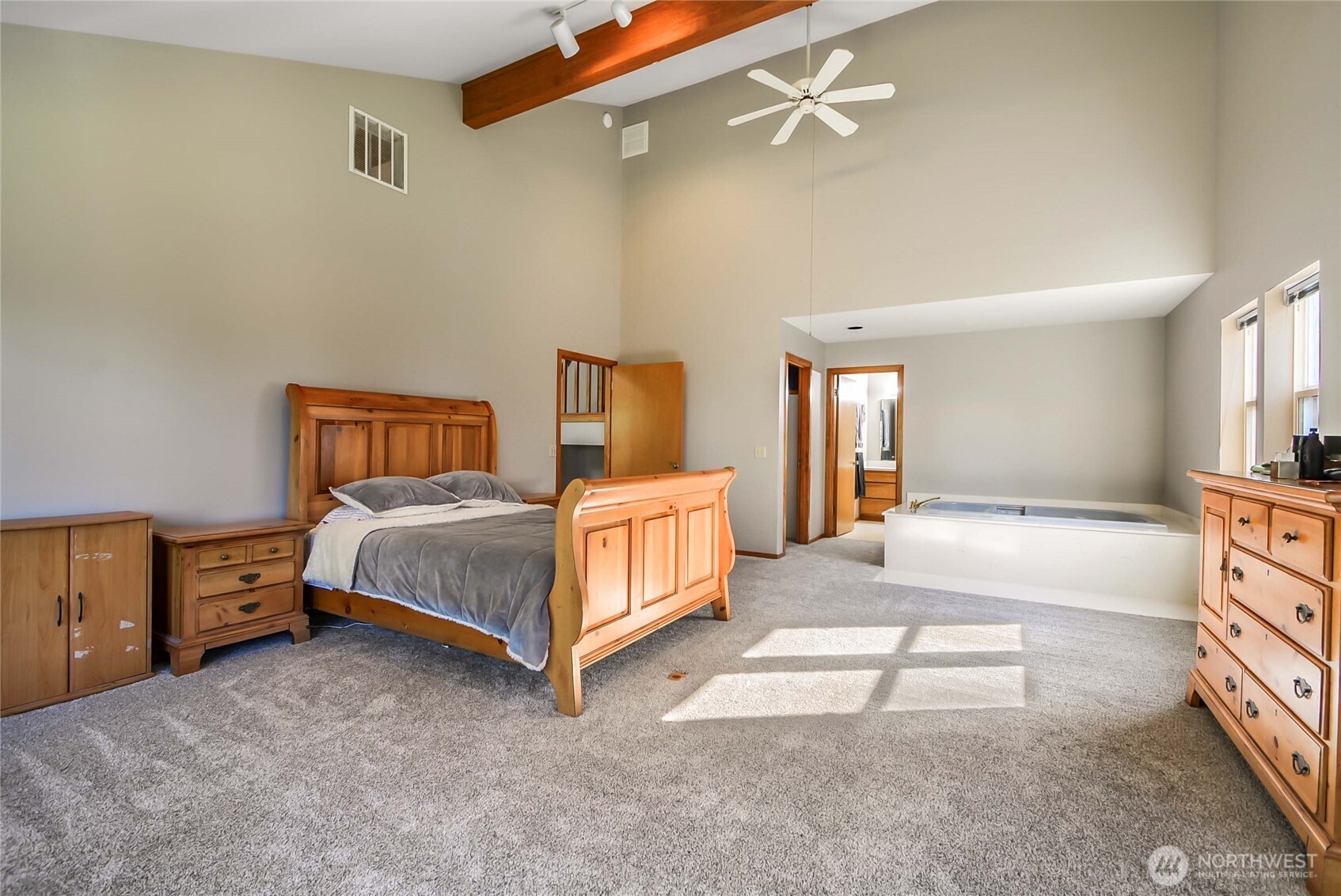 2101 Wagner Road , Camano Island, WA 98282