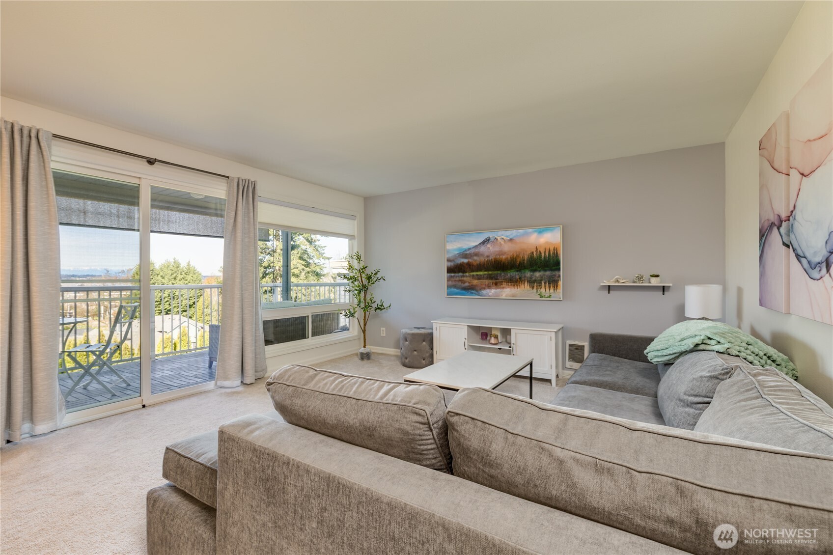 1113 Kirkland Avenue #4B, Kirkland, WA 98033