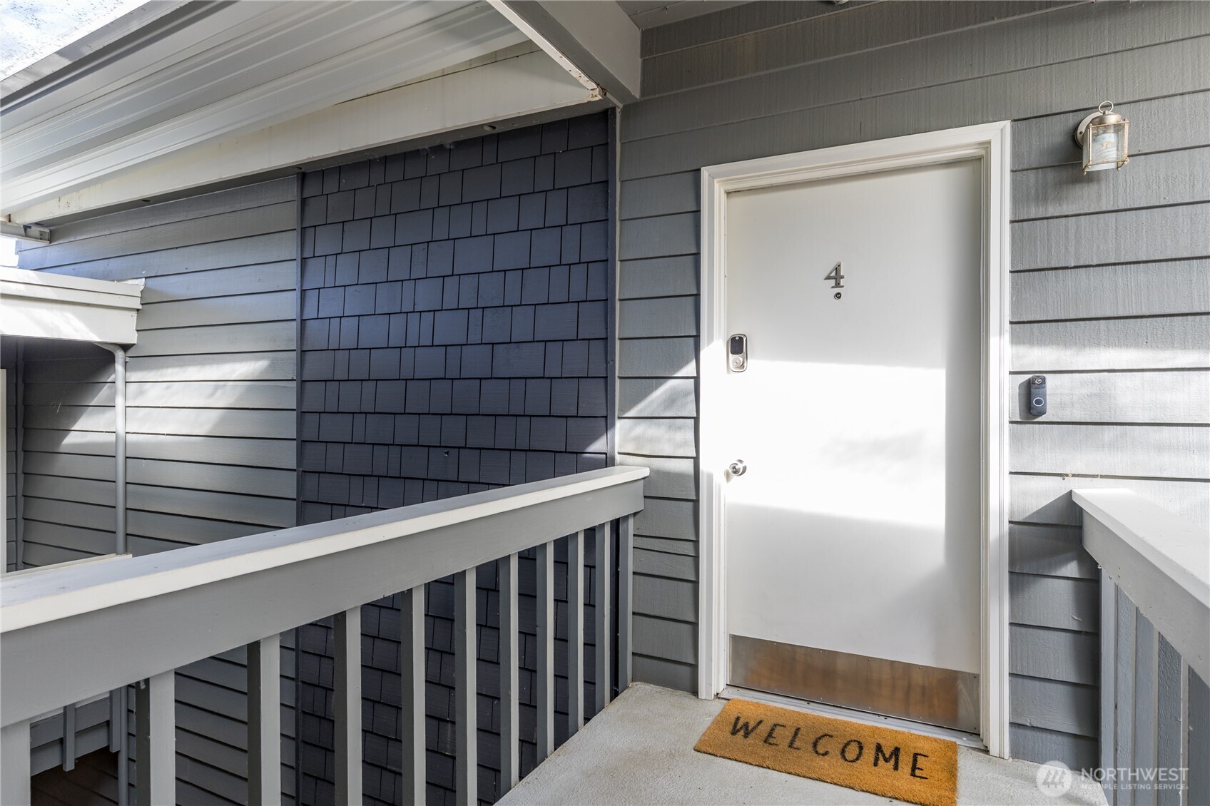 1113 Kirkland Avenue #4B, Kirkland, WA 98033