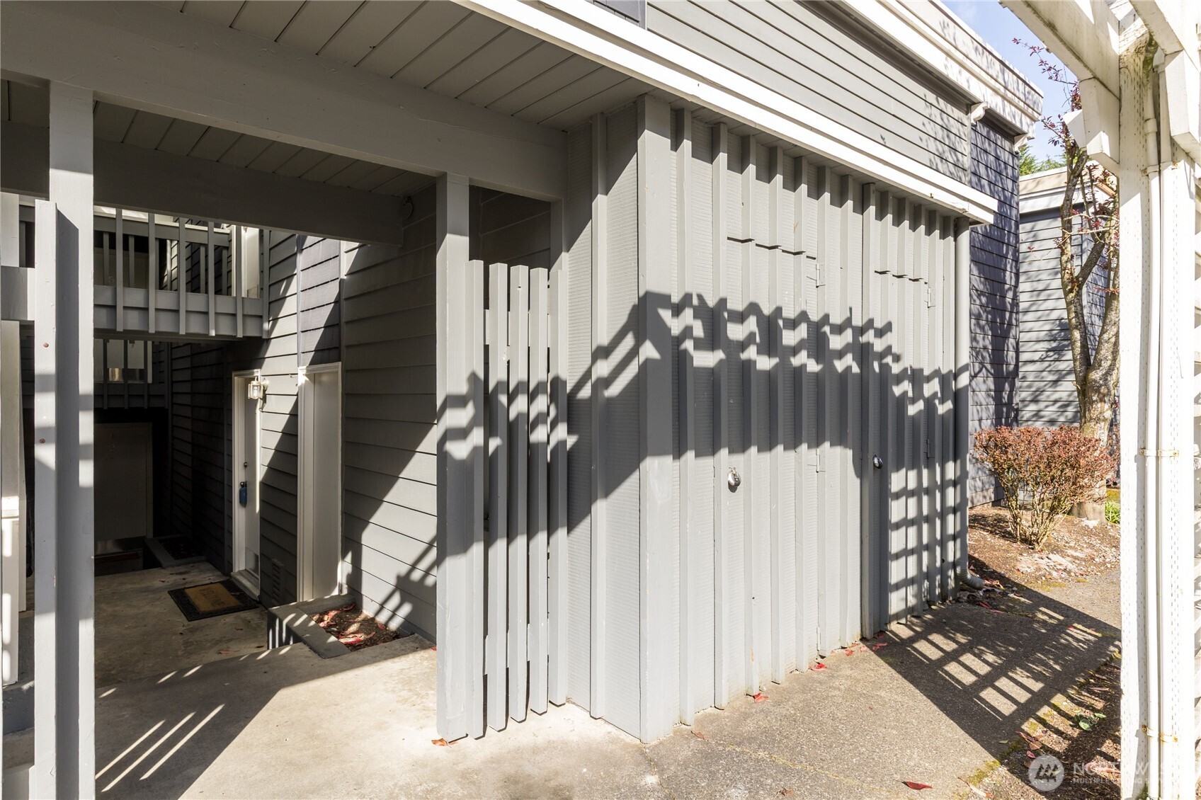 1113 Kirkland Avenue #4B, Kirkland, WA 98033