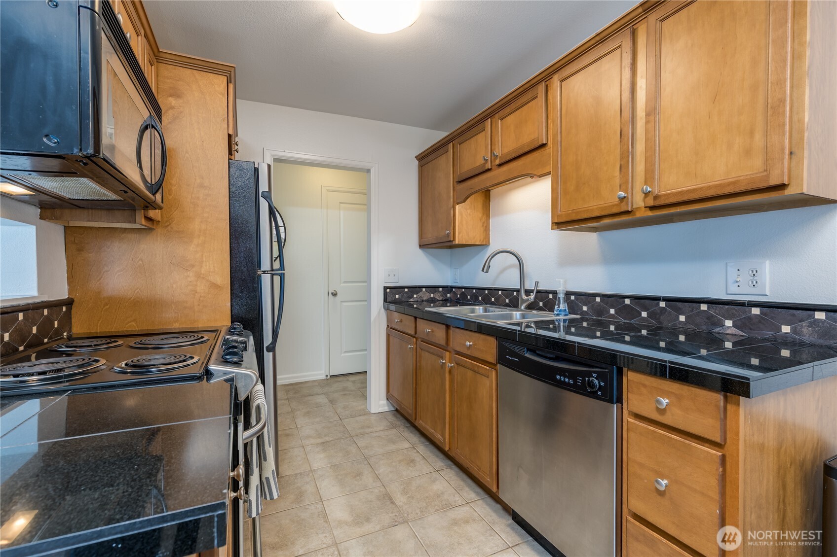 1113 Kirkland Avenue #4B, Kirkland, WA 98033