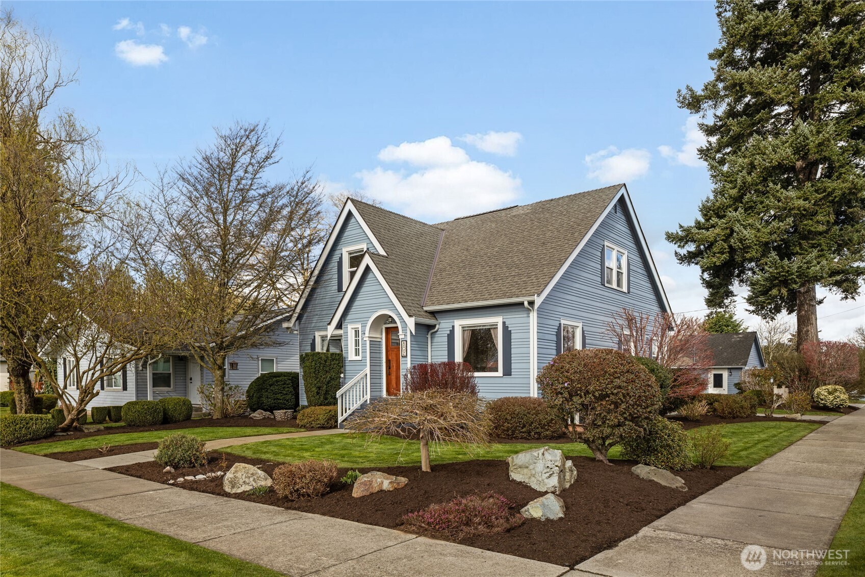 802 Edson Street , Lynden, WA 98264