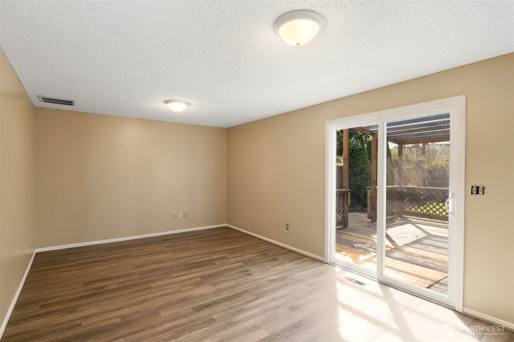 12713 NE 41st Street , Vancouver, WA 98682