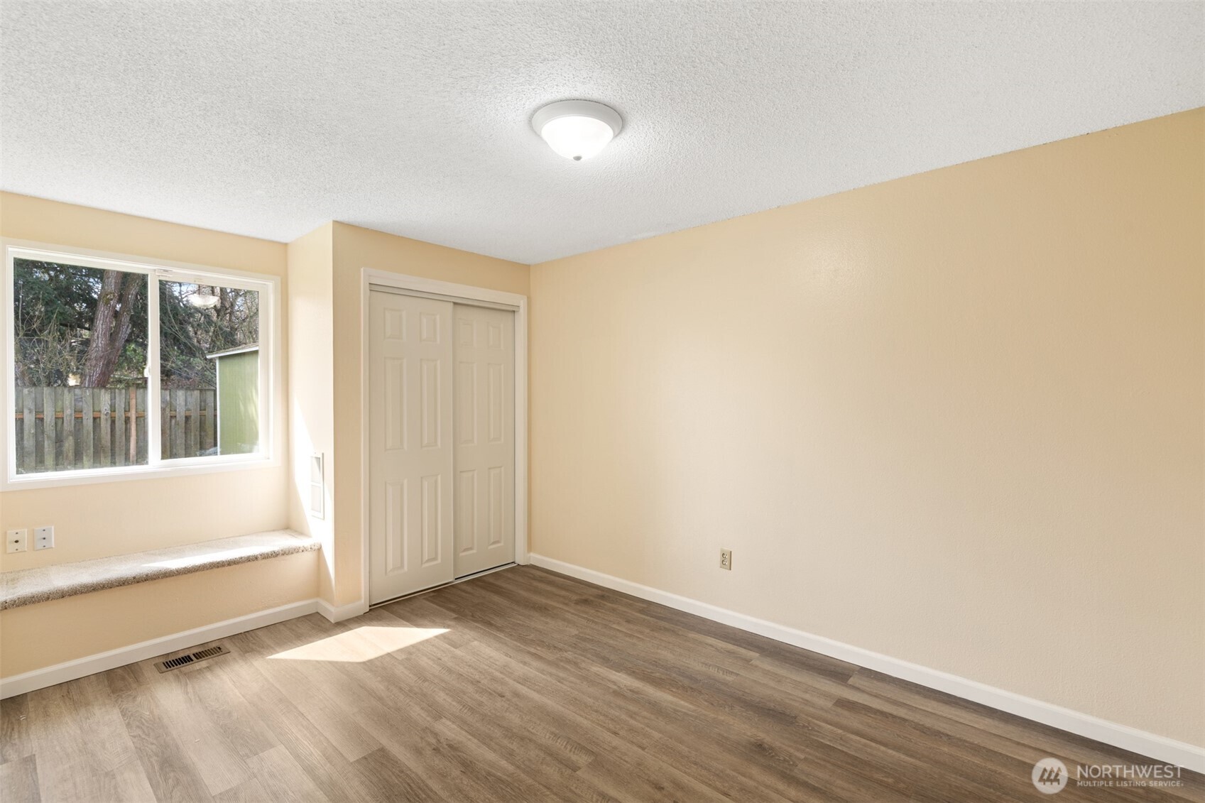 12713 NE 41st Street , Vancouver, WA 98682